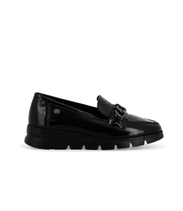 Mocassino donna in vernice nero 055001z
