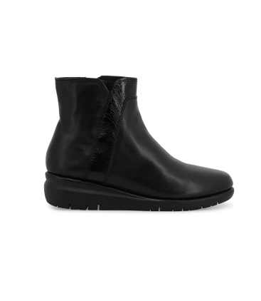 Stivaletto donna in pelle e vernice nero k55236z