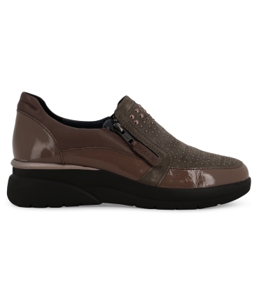 Sneakers donna in vernice e camoscio marrone k55441z