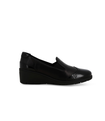 Mocassino donna comodo in morbida pelle e vernice nero k91615z