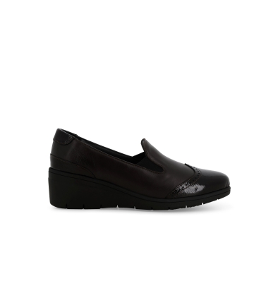 Mocassino donna comodo in morbida pelle e vernice marrone k91615z