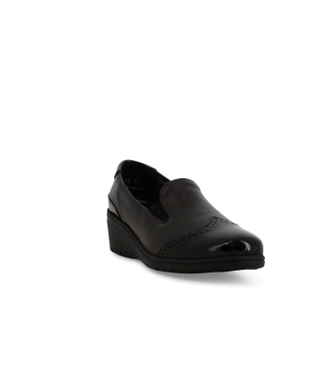 Mocassino donna comodo in morbida pelle e vernice marrone k91615z