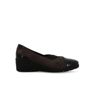 Décolleté donna comodo in vernice e morbida pelle in nabuk marrone k91616z