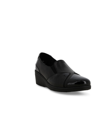 Mocassino donna comodo in morbida pelle e vernice nero k91617z