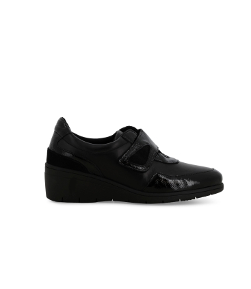 Mocassino donna in vernice e pelle nero k91623z