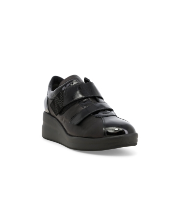 Sneakers donna in vernice e pelle nero r25643z