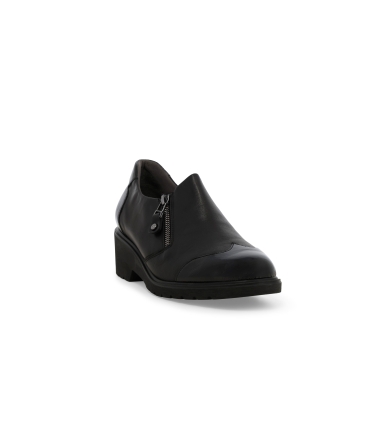 Mocassino donna in pelle e vernice nero R35735Z