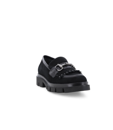 Mocassino chunky in camoscio nero con frangia r45422
