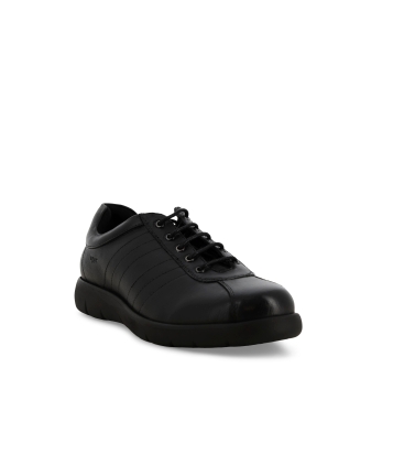 Sneakers uomo stringata in pelle nero u55438