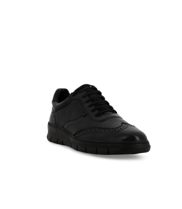 Sneakers uomo allacciata in morbida pelle nero u55704