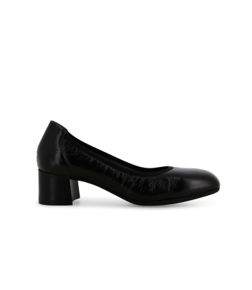 Decolleté donna in morbida vernice nero x5350