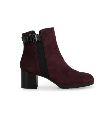 Stivaletto donna in camoscio bordo z250z