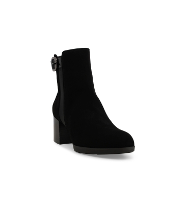 Stivaletto donna in camoscio nero z250z